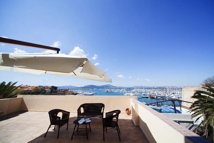 La Terrazza Sul Porto - Guest House Alghero Exteriör bild