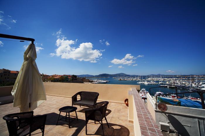 La Terrazza Sul Porto - Guest House Alghero Exteriör bild