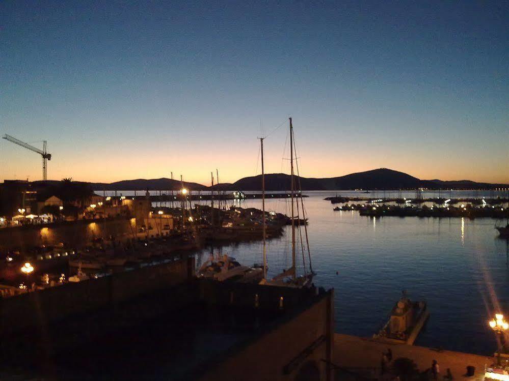 La Terrazza Sul Porto - Guest House Alghero Exteriör bild
